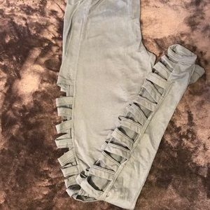 Almost Famous cutout leggings